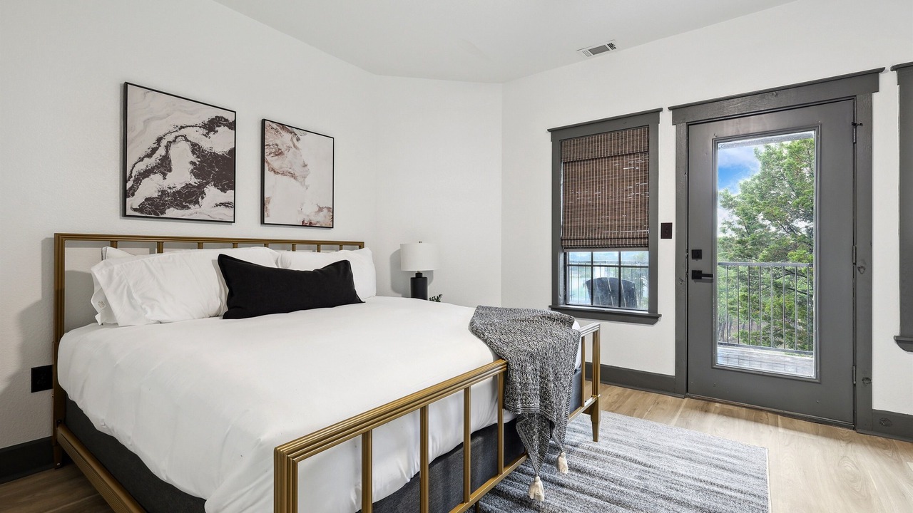 Photo of Bedroom in Graford