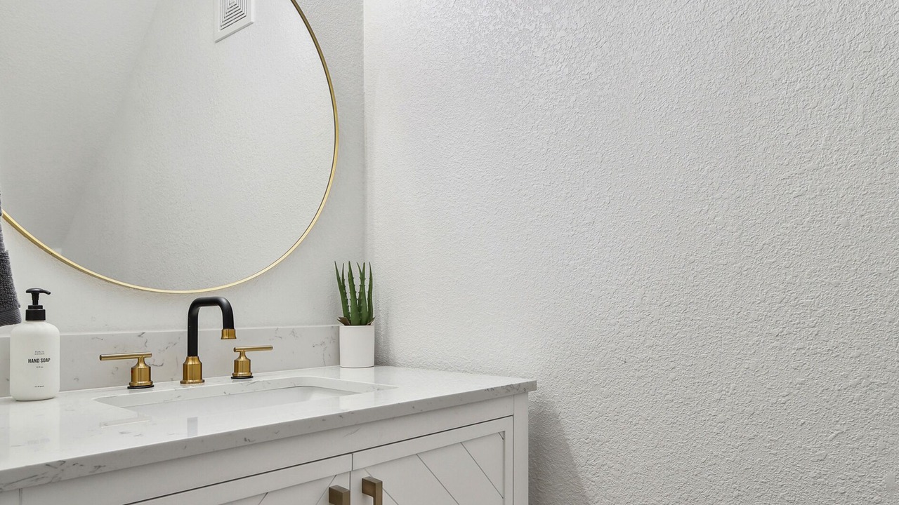 Photo of Bathroom in Graford