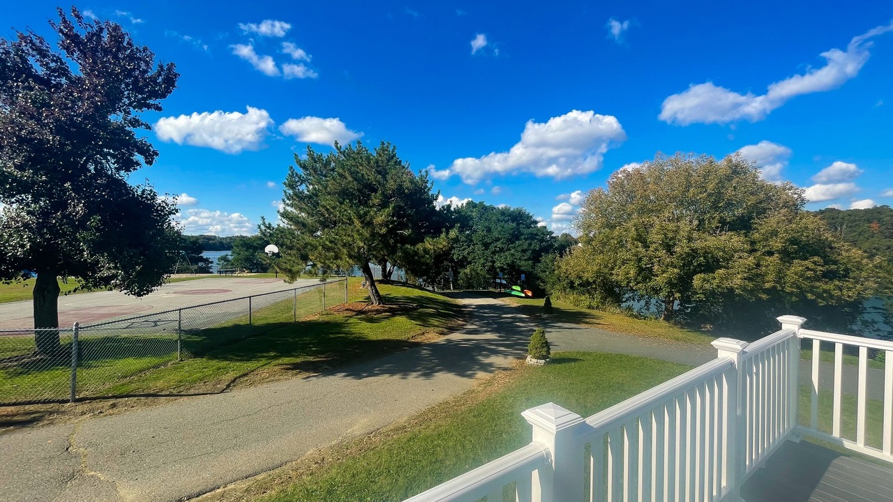 Photo of Outdoor in Beverly