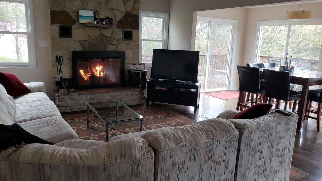 Photo of Livingroom in Shell Knob