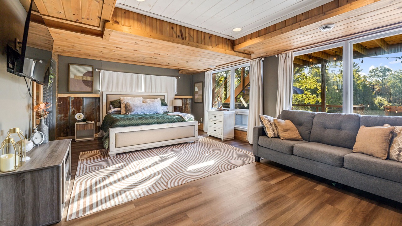 Photo of Bedroom in Black River Falls
