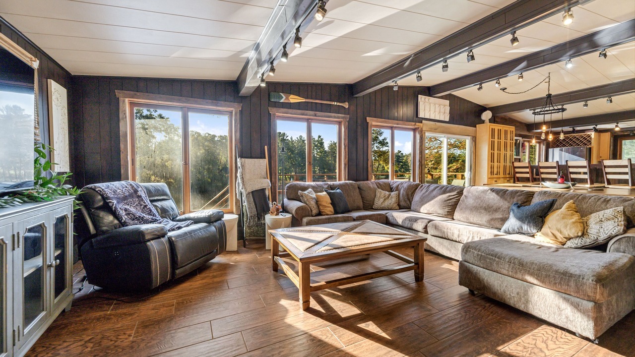 Photo of Livingroom in Black River Falls
