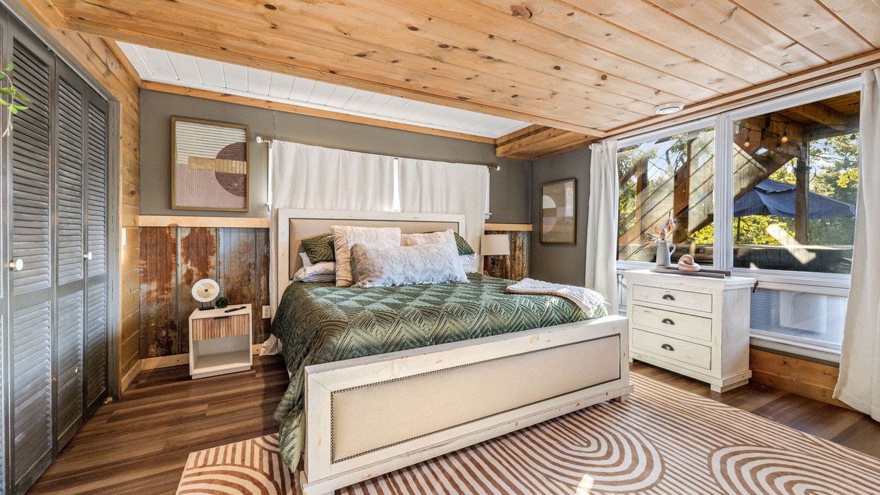 Photo of Bedroom in Black River Falls