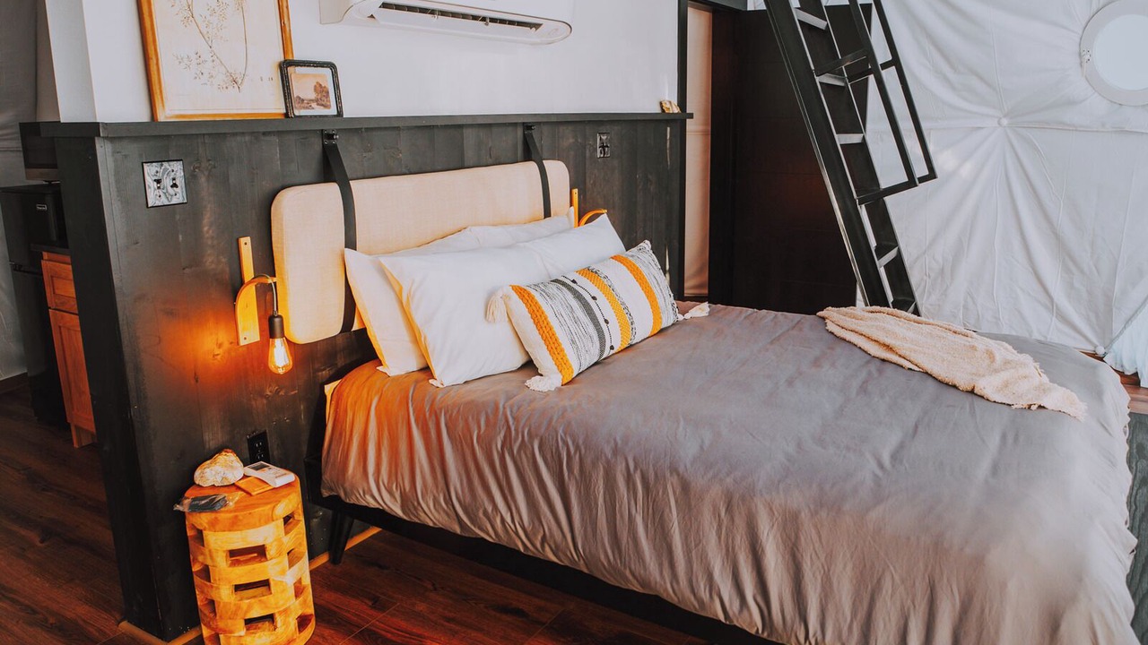 Photo of Bedroom in Mid America