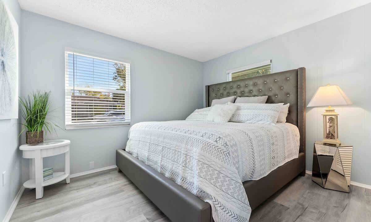 Photo of Bedroom in Laurel Park