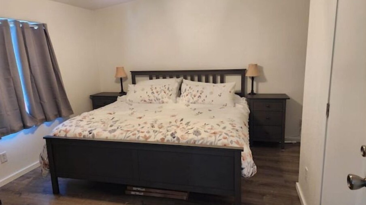 Photo of Bedroom in Long Beach