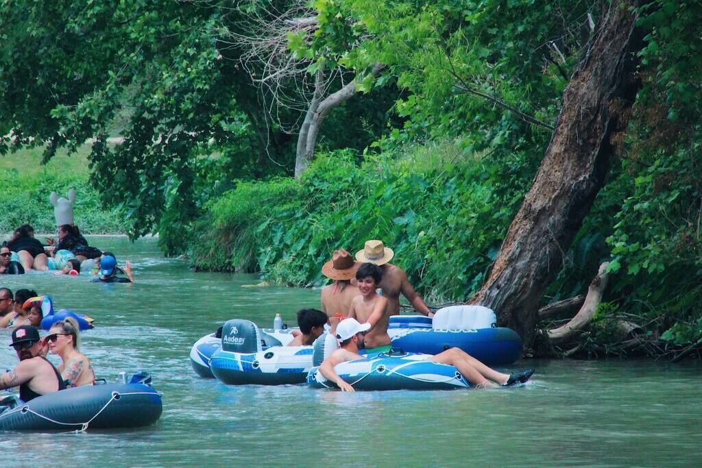 Photo of Others in Fentress