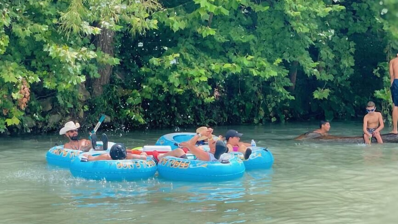 Photo of Others in Fentress