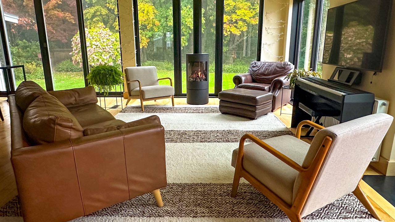 Photo of Livingroom in Burlington