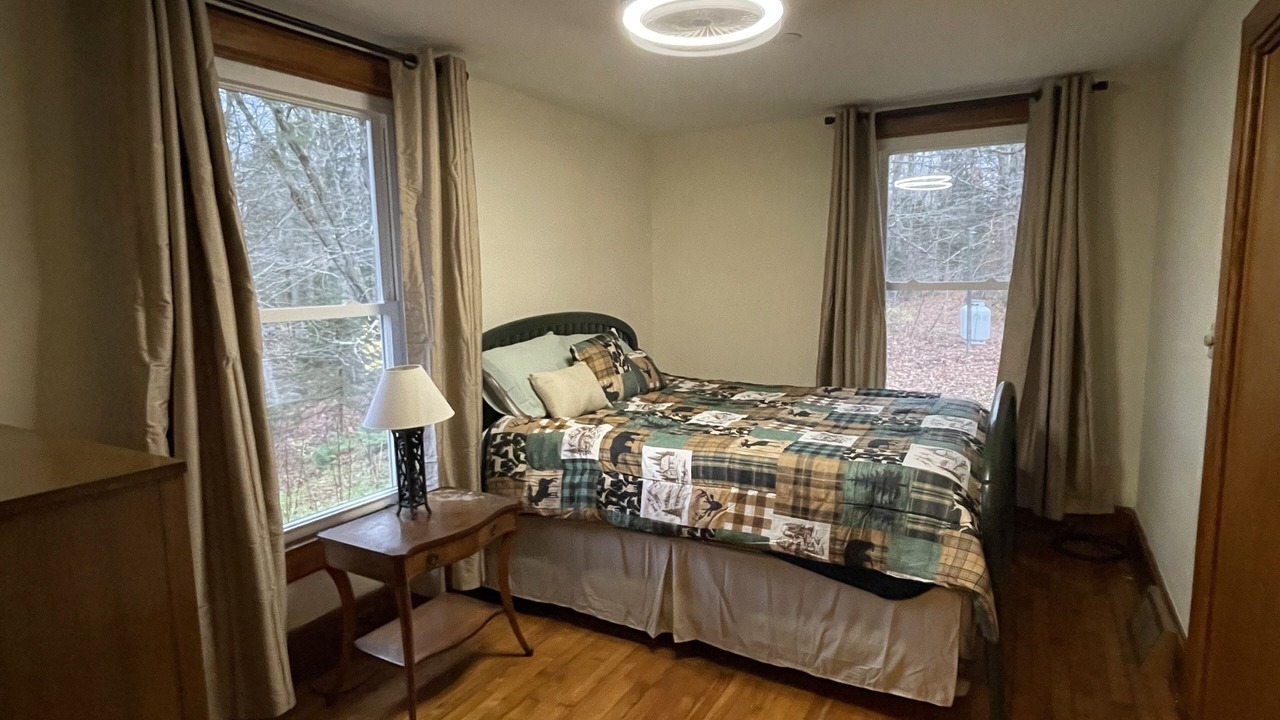 Photo of Bedroom in Town of Webb