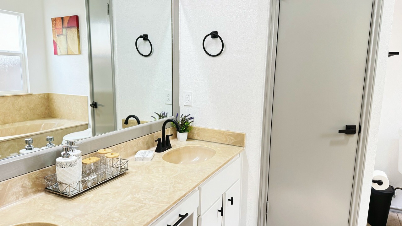 Photo of Bathroom in Anderson Mill West