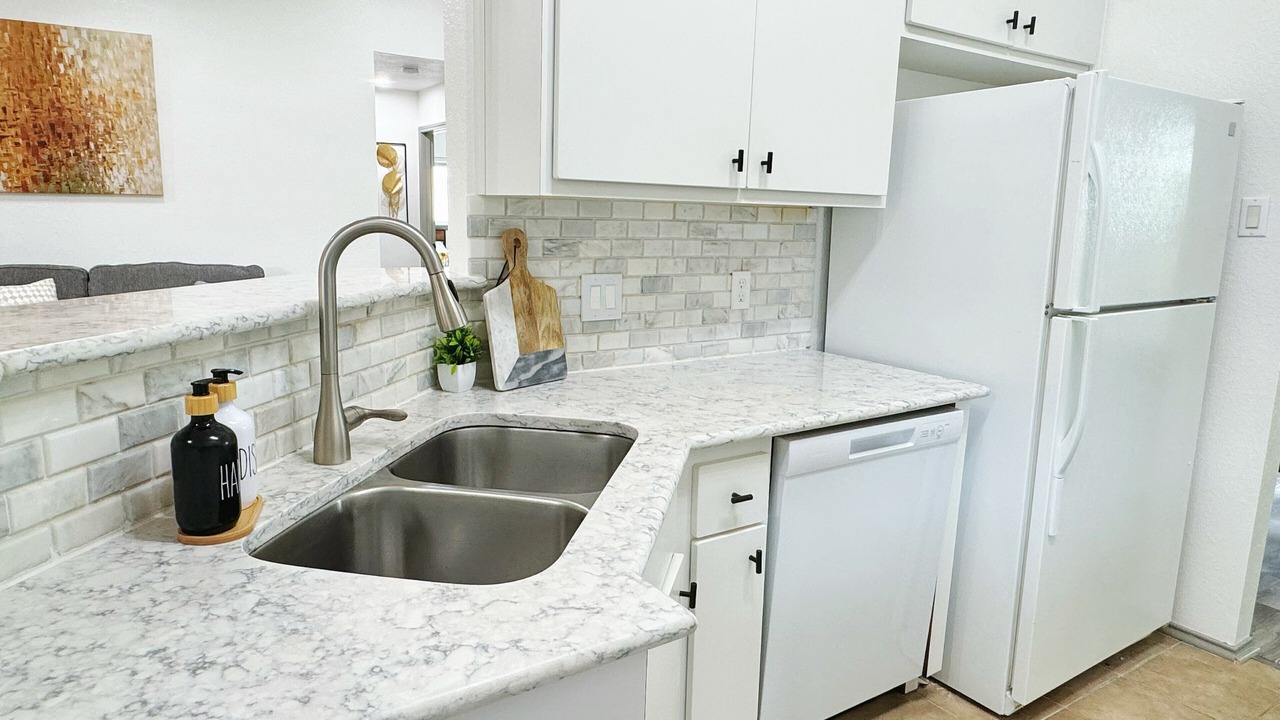 Photo of Kitchen in Anderson Mill West