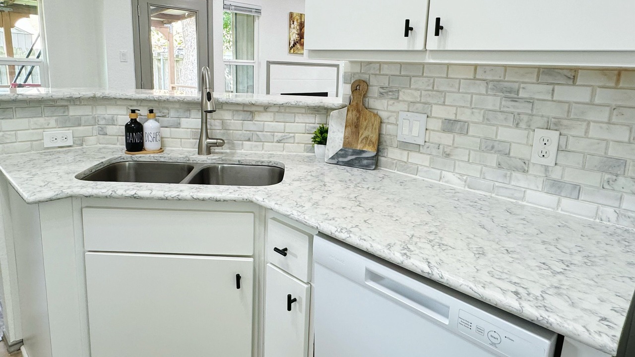 Photo of Kitchen in Anderson Mill West