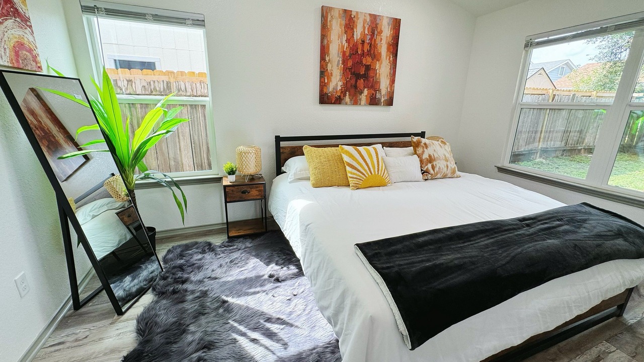 Photo of Bedroom in Anderson Mill West