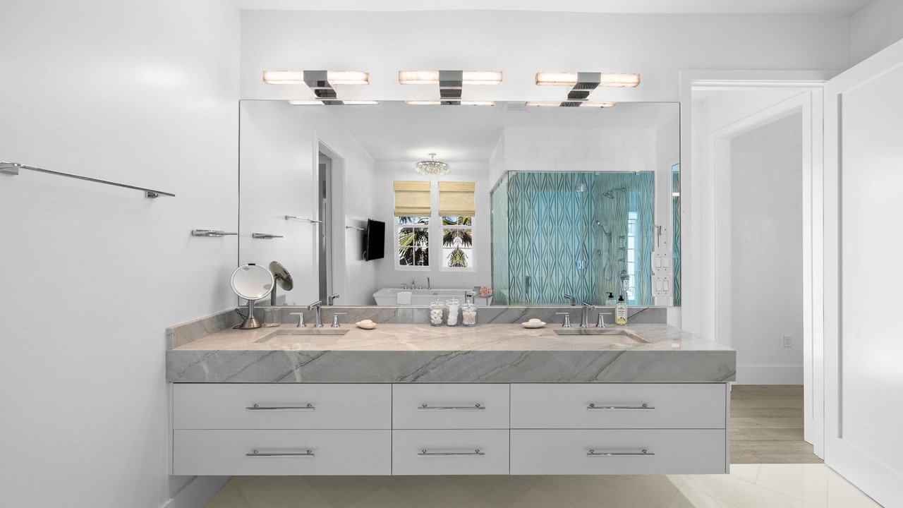 Photo of Bathroom in Seagrove Beach