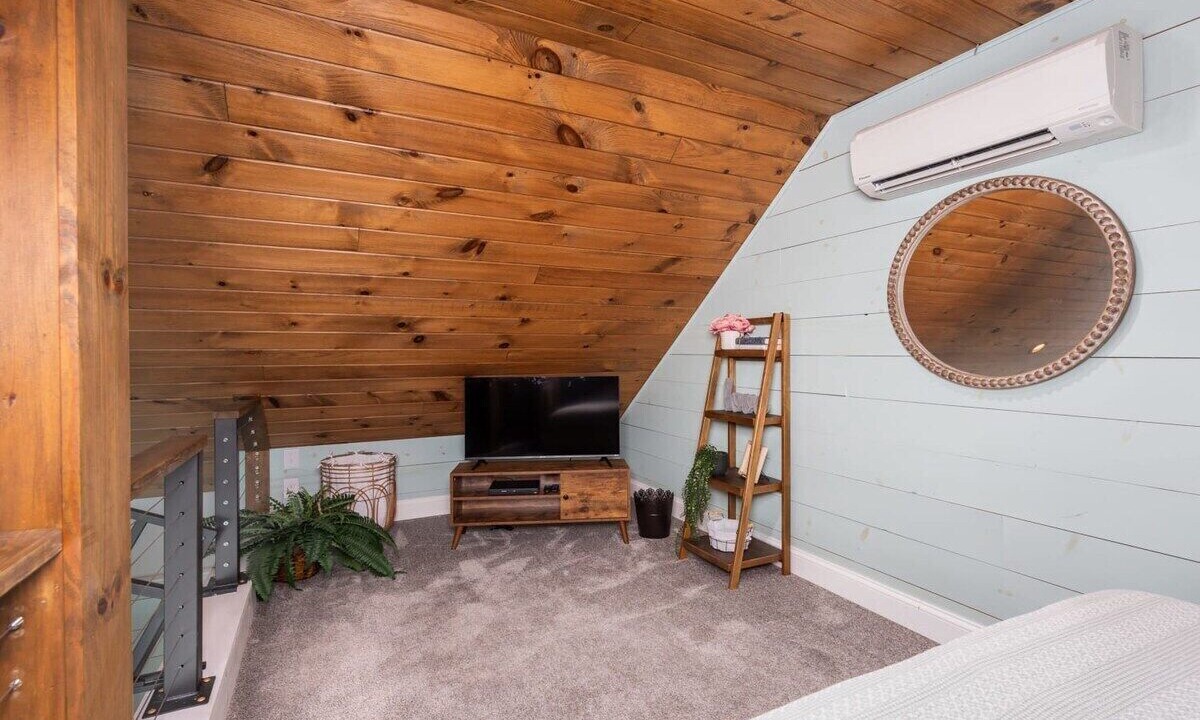 Photo of Bedroom in Swoope