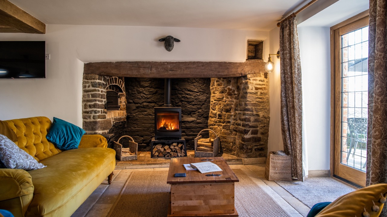 Photo of Others in Knowstone