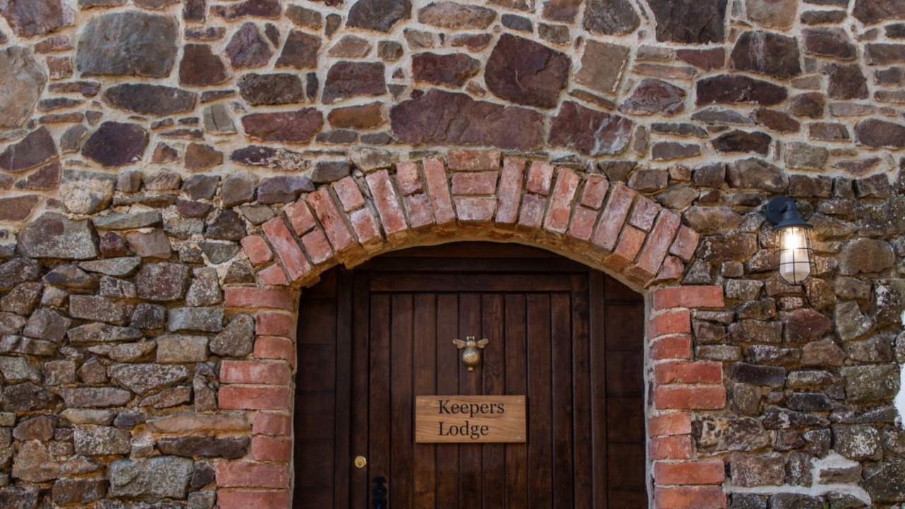 Photo of Others in Knowstone