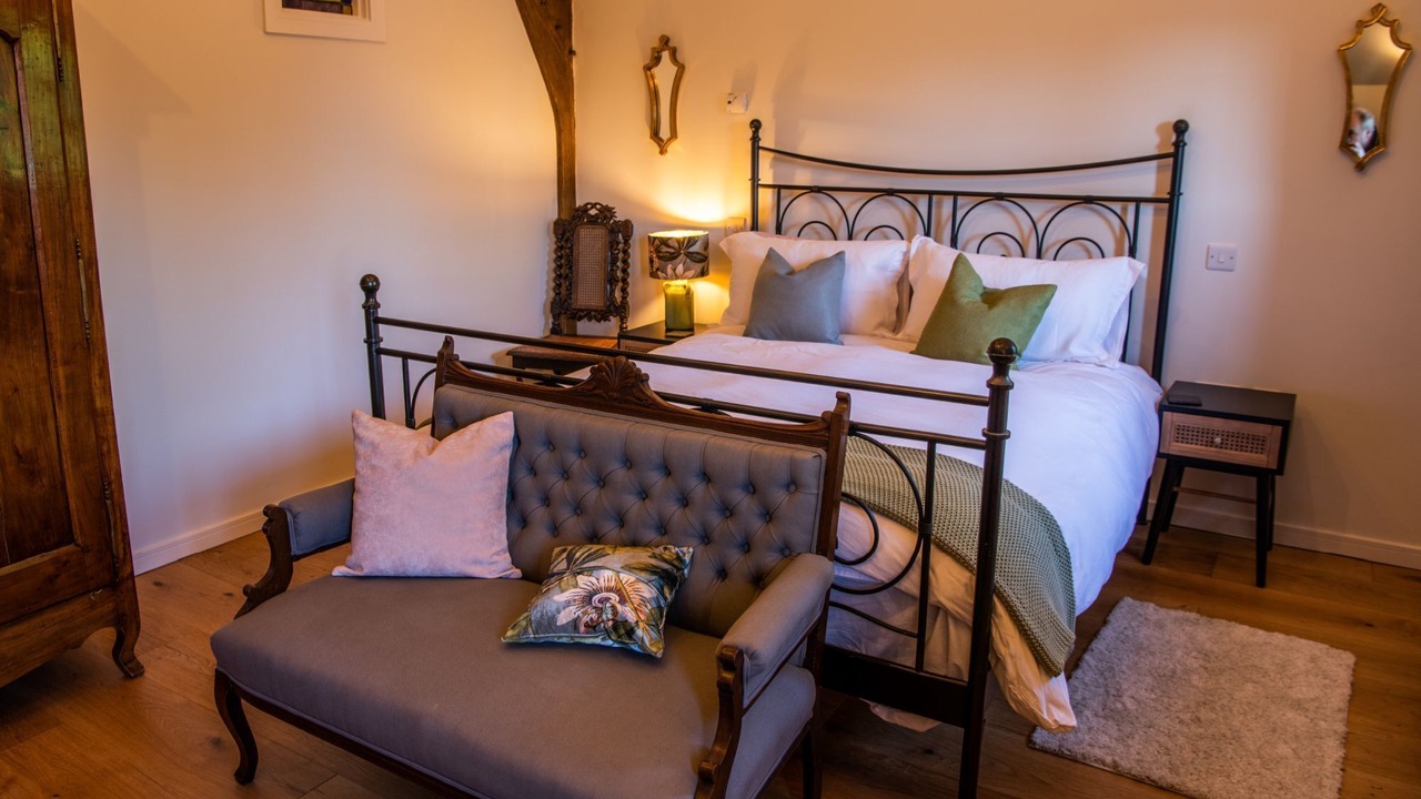 Photo of Others in Knowstone