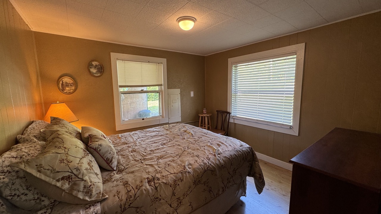 Photo of Bedroom in Smith River