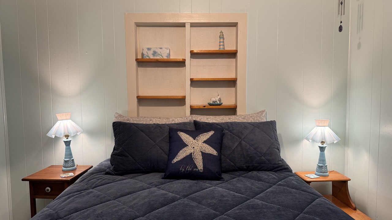 Photo of Bedroom in Smith River