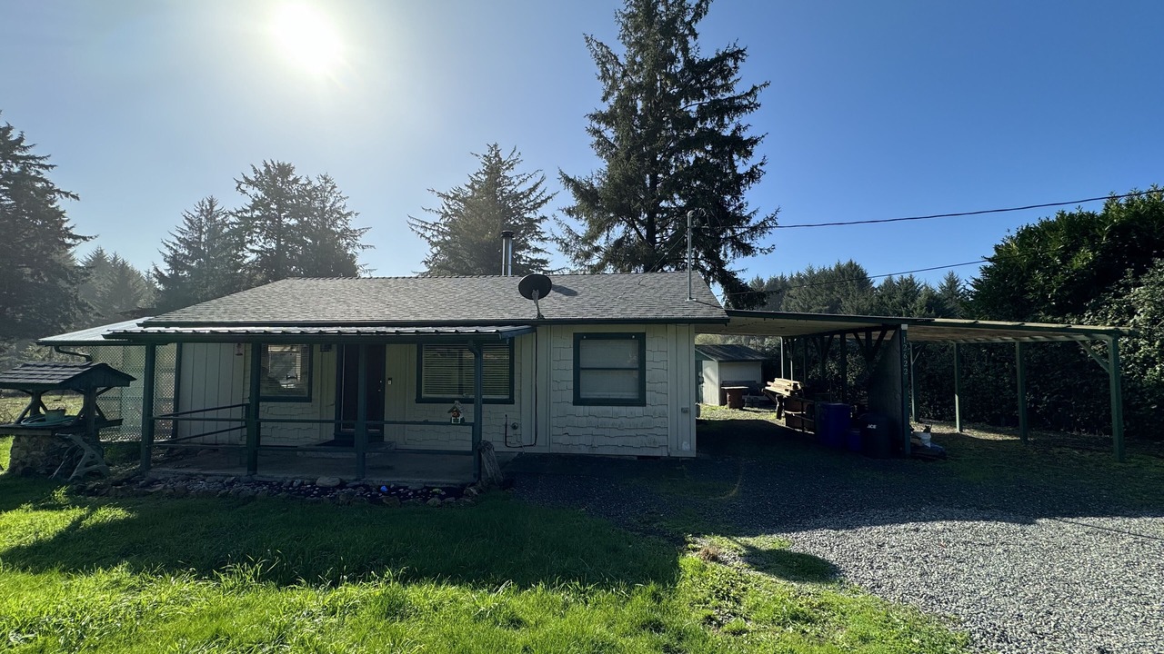 Photo of Outdoor in Smith River