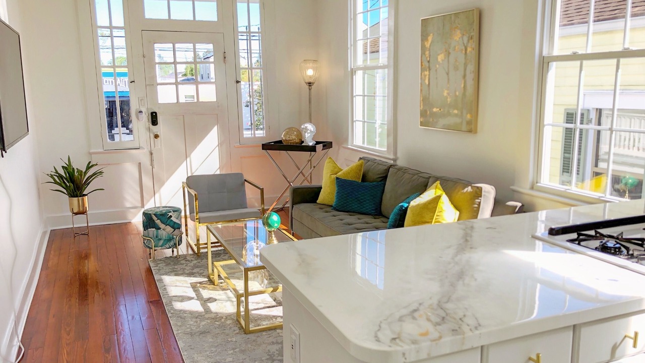 Photo of Livingroom in Uptown Historic District