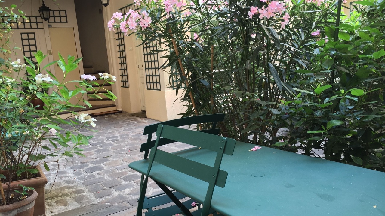 Photo of Patio Balcony in Arsenal