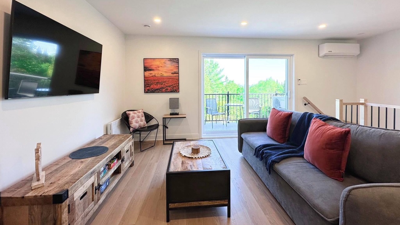 Photo of Livingroom in Saint-Faustin-Lac-Carre