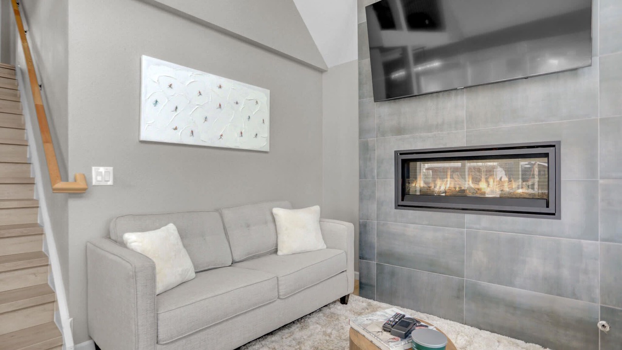 Photo of Livingroom in Willow Creek Highlands
