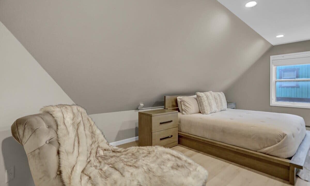 Photo of Bedroom in Willow Creek Highlands