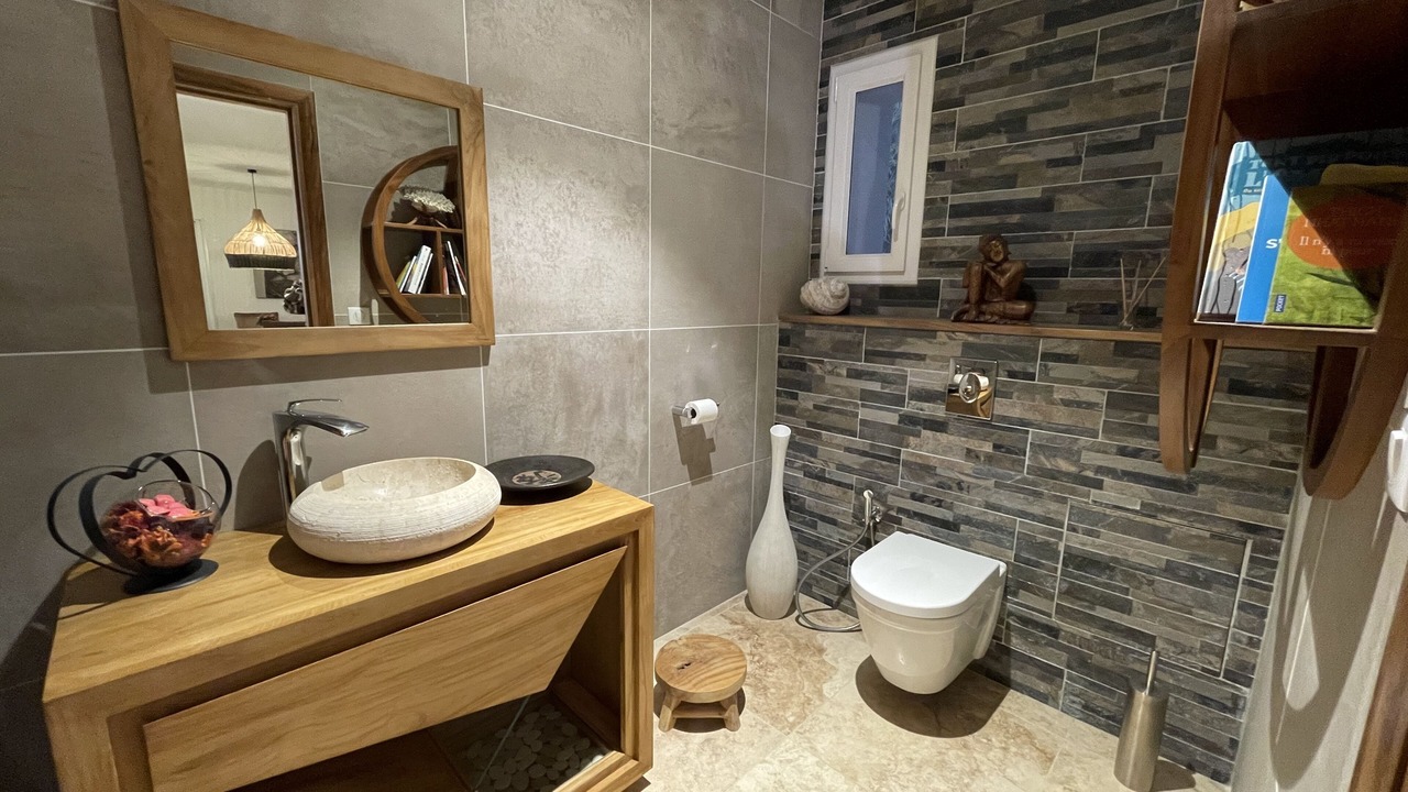 Photo of Bathroom in Campagnan