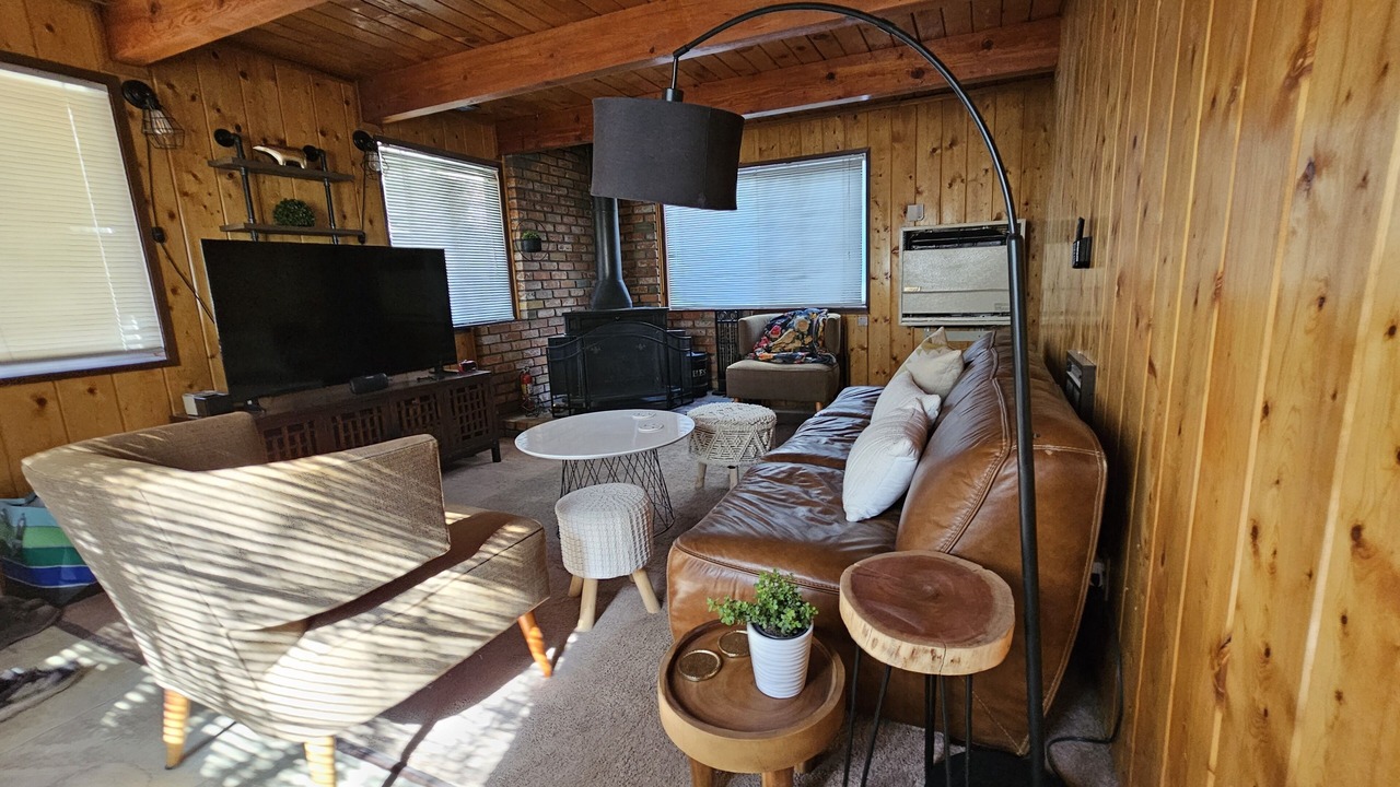 Photo of Livingroom in Arrowbear Lake