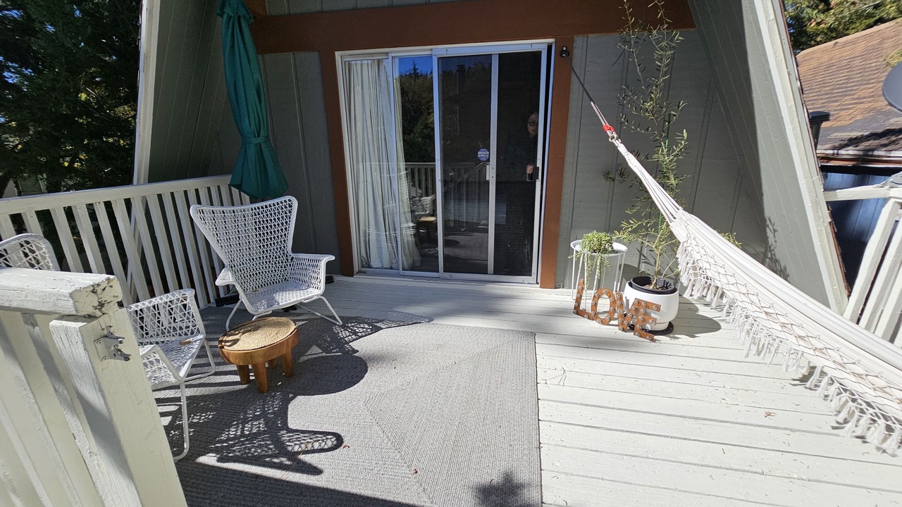 Photo of Patio Balcony in Arrowbear Lake