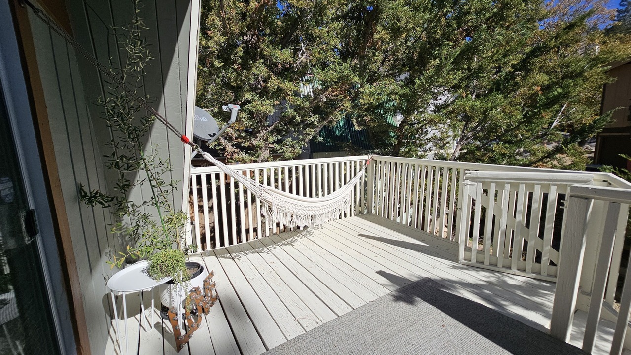 Photo of Patio Balcony in Arrowbear Lake