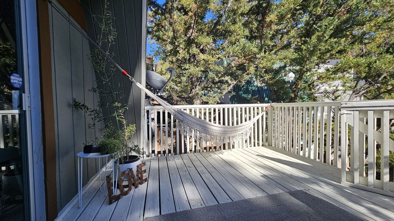 Photo of Patio Balcony in Arrowbear Lake