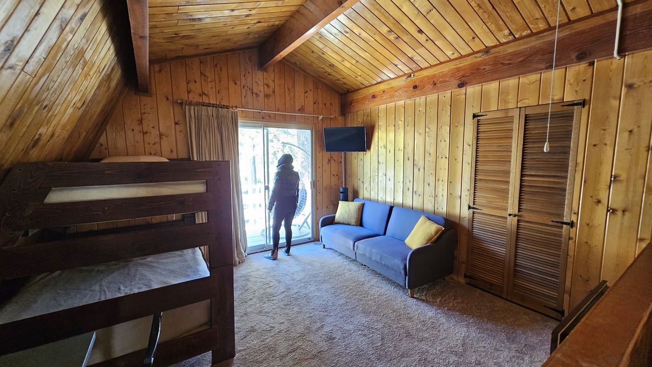 Photo of Livingroom in Arrowbear Lake