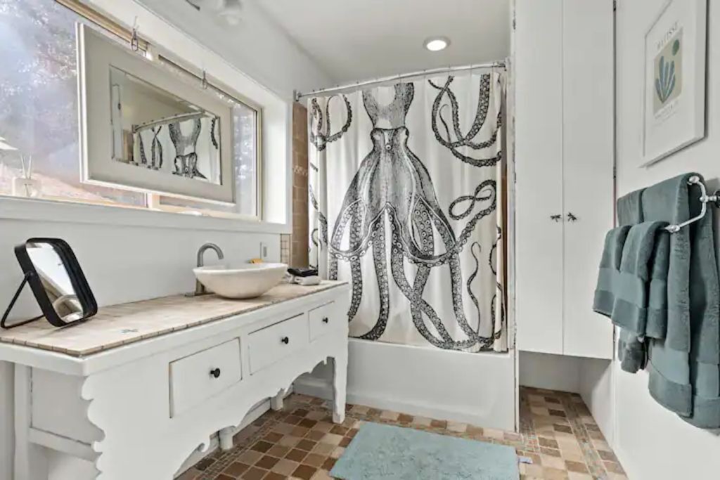 Photo of Bathroom in Topanga