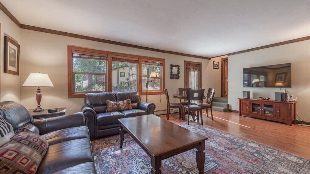 Photo of Livingroom in Homewood
