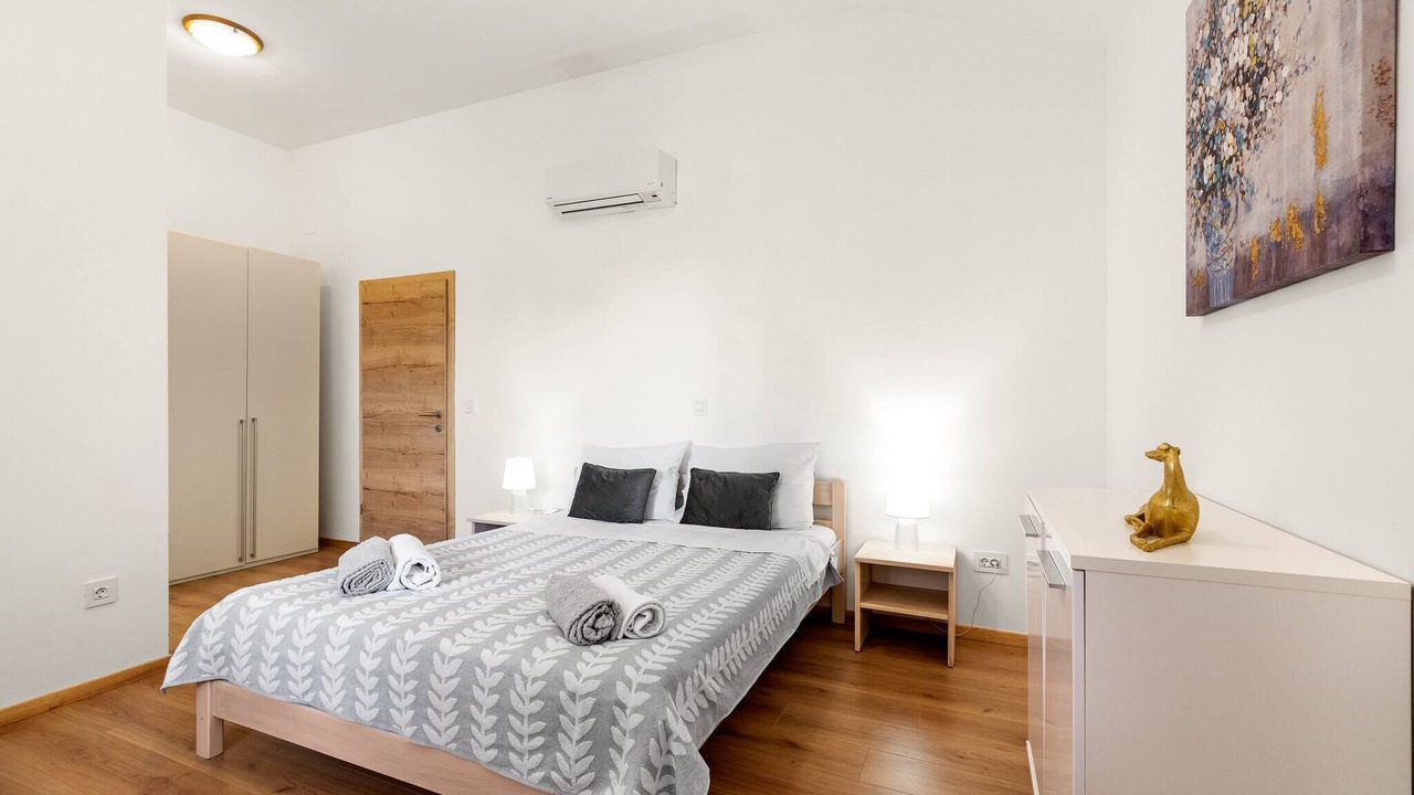 Photo of Bedroom in Muline