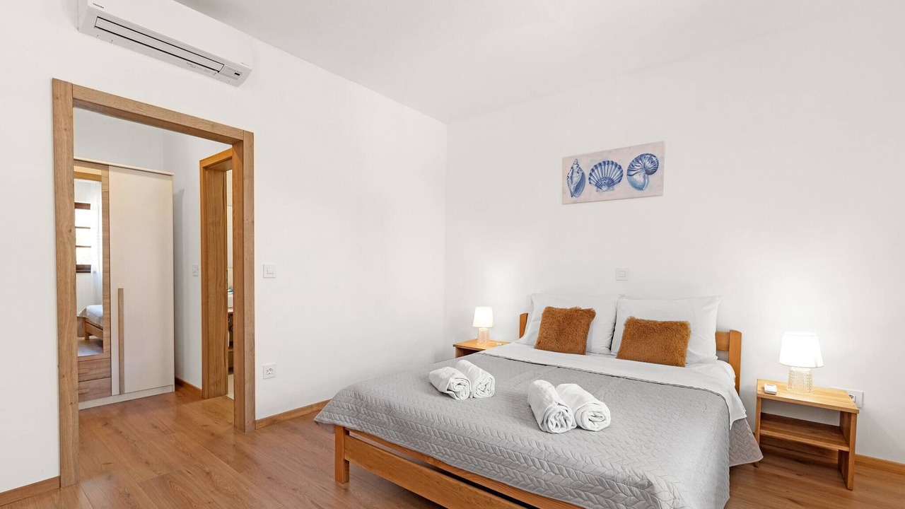 Photo of Bedroom in Muline