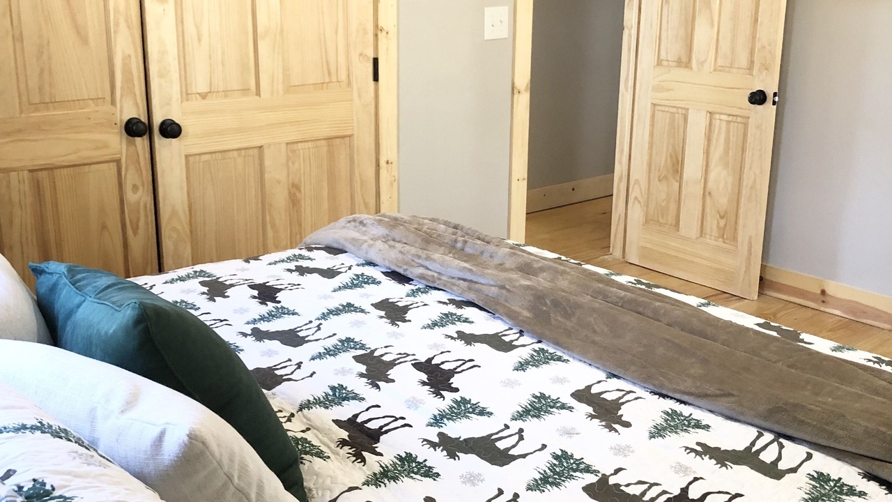 Photo of Bedroom in McHenry