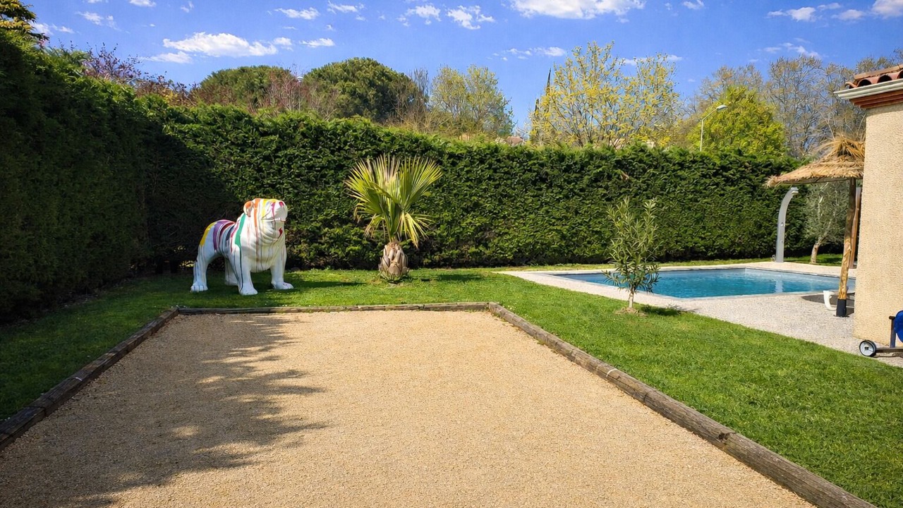 Photo of Outdoor in Bon-Encontre