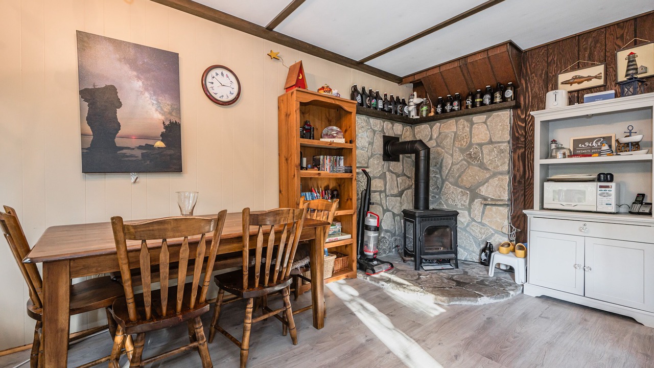 Photo of Livingroom in Northern Bruce Peninsula