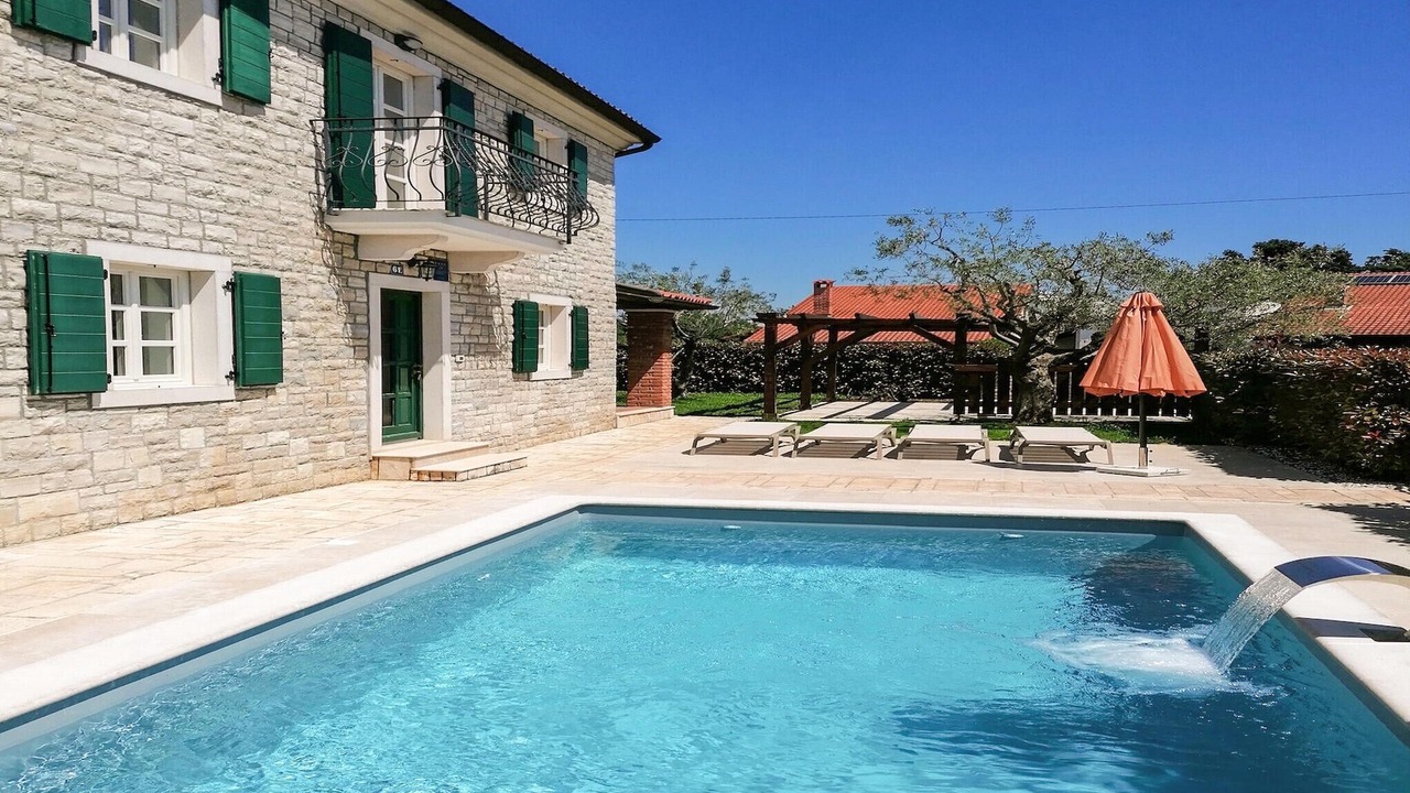 Photo of Outdoor in Buici
