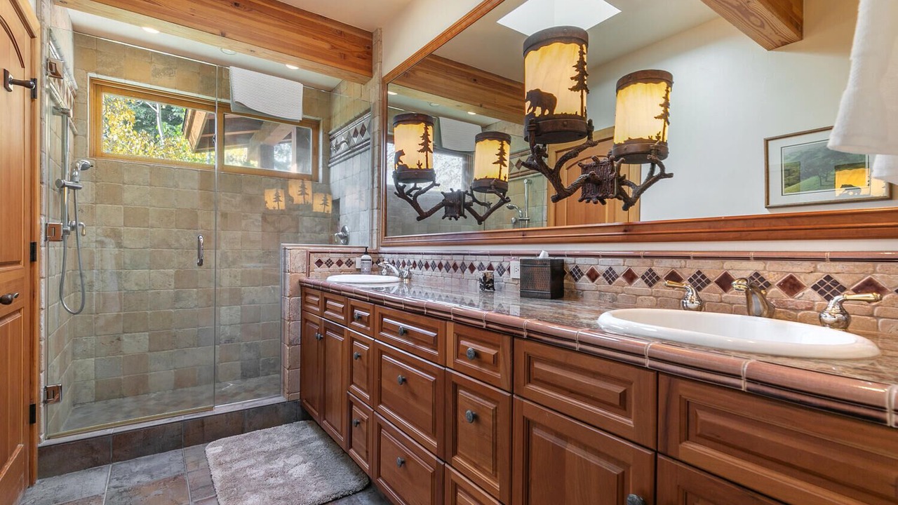 Photo of Bathroom in Lake Forest