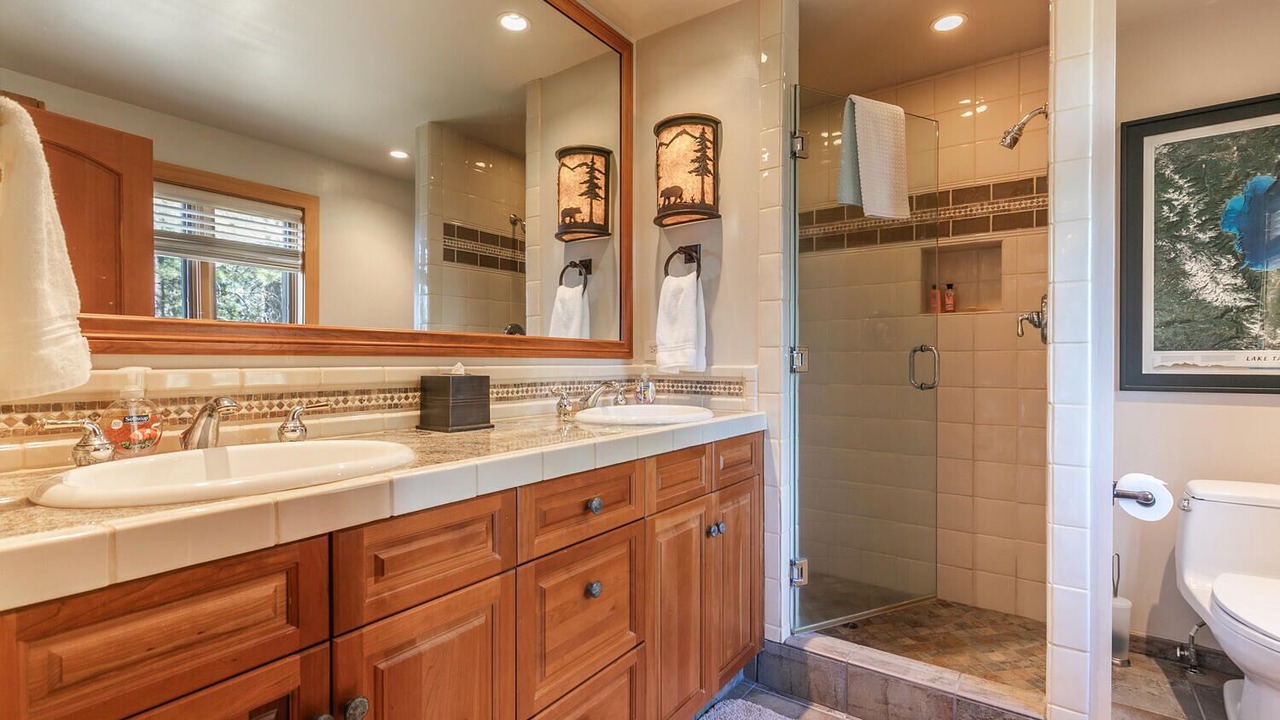Photo of Bathroom in Lake Forest