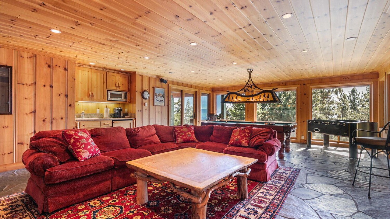 Photo of Livingroom in Lake Forest