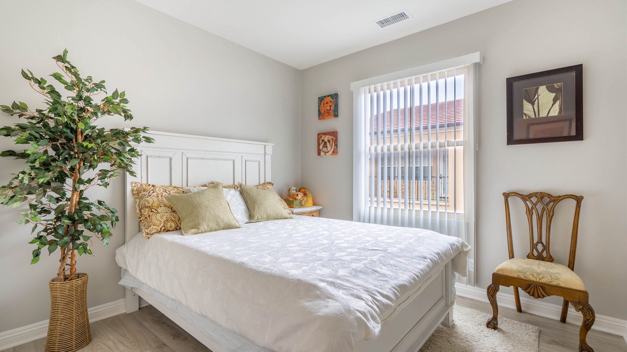 Photo of Bedroom in Cypress Village