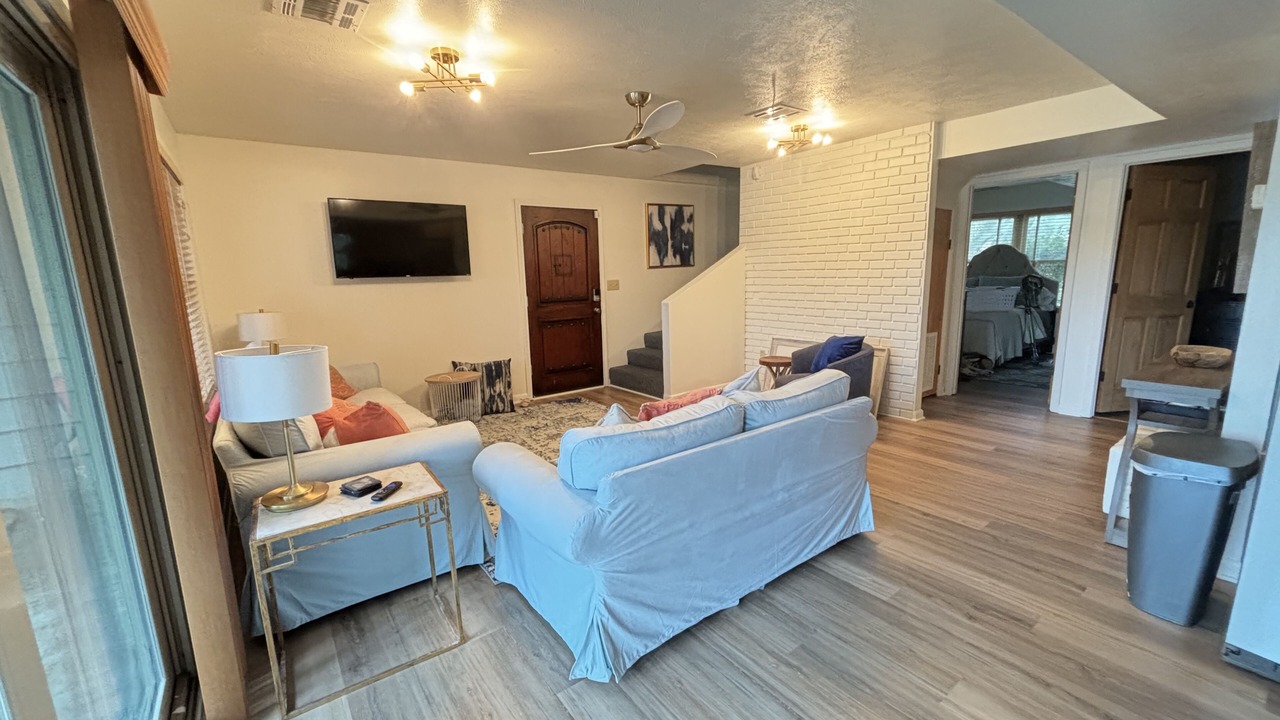 Photo of Livingroom in South Toledo Bend